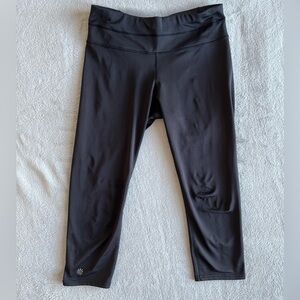 𝅺💜3/$15 ATHLETA Capri Leggings Women's Size Small Stretch Gray Zip Back Pocket